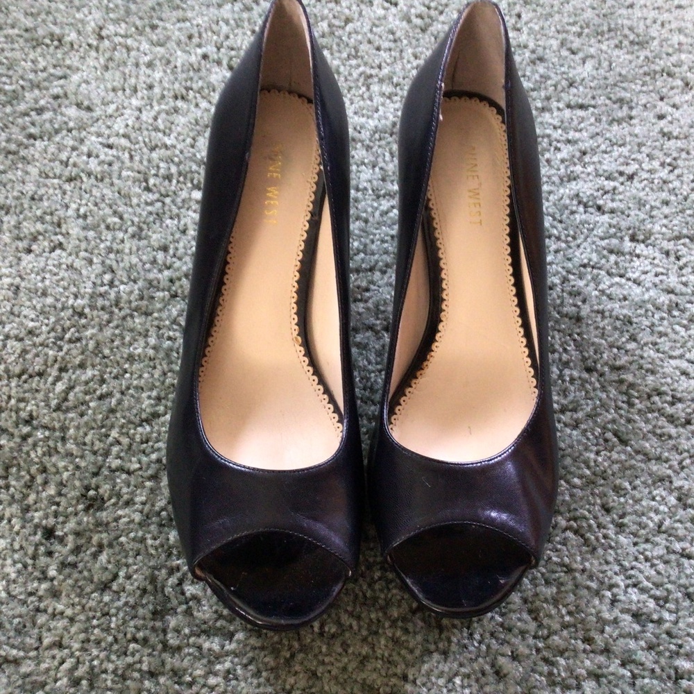 Nine West dress pump